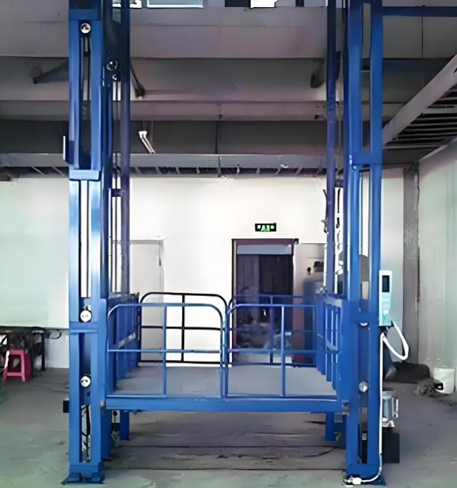 广安导轨式升降货梯